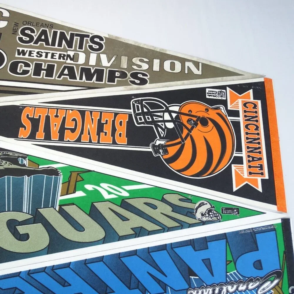 Lot of 5 1990's NFL Football Pennants Packers Panthers Jaguars Bengals‎ Saints